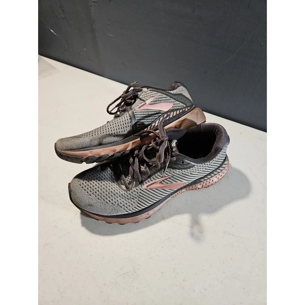 Brooks Adrenaline GTS 20‎ Womens 9.5 M(B)Gray/Rose Gold Running Shoes(S54
